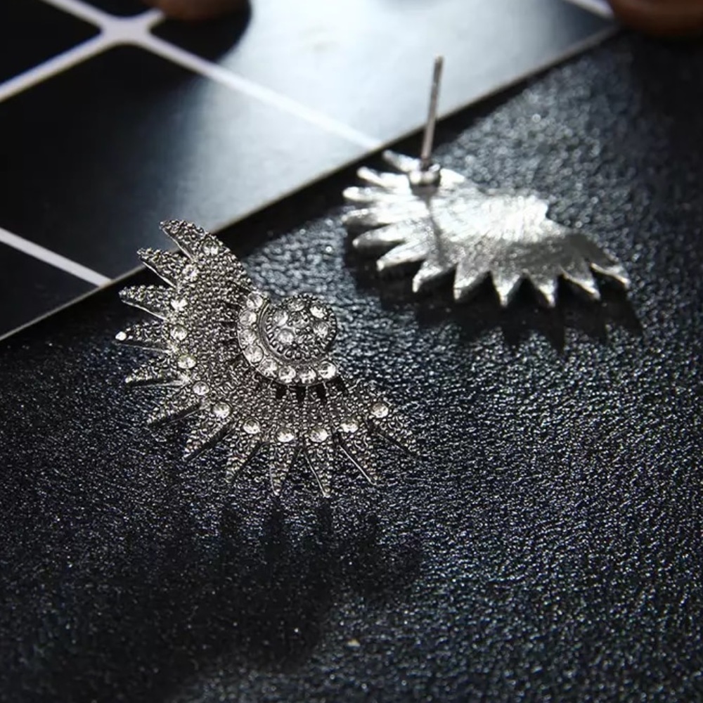Geometric Earrings - Picture 4 of 8
